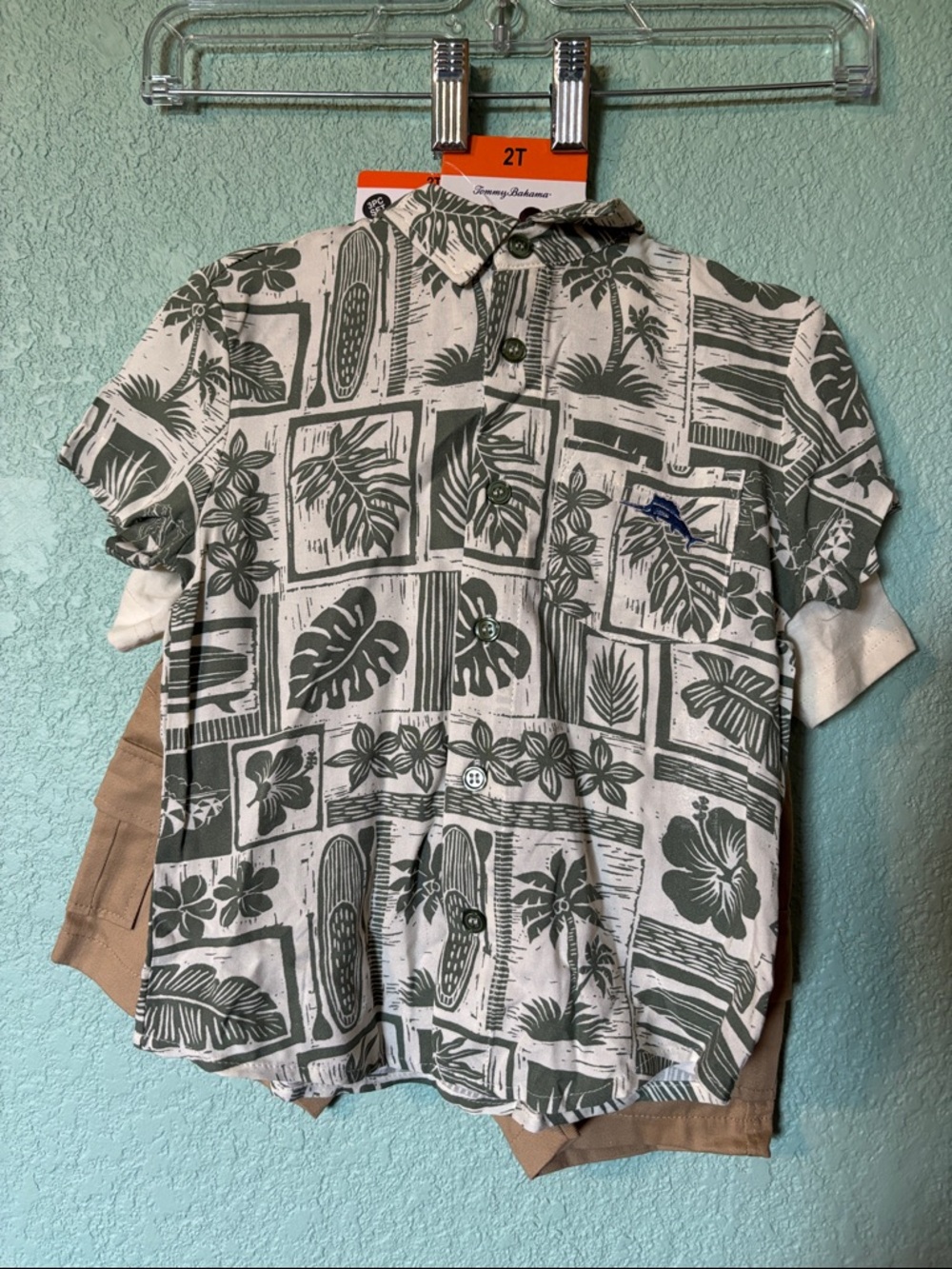 Tommy Bahama Kids 3 piece Tropical Shirt, Tshirt, Shorts set, Boys 2T - like new